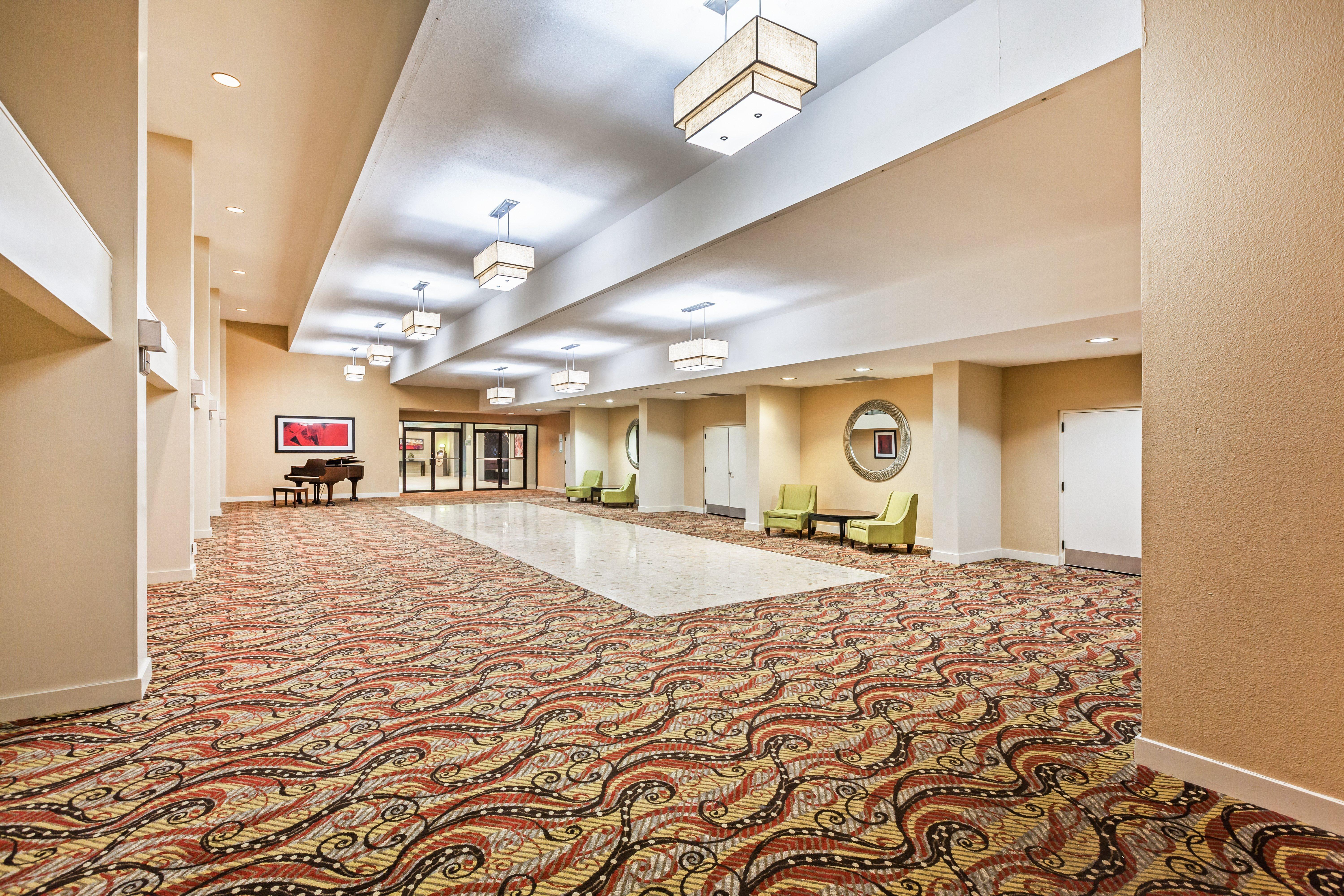 Holiday Inn Tyler - Conference Center By Ihg Esterno foto