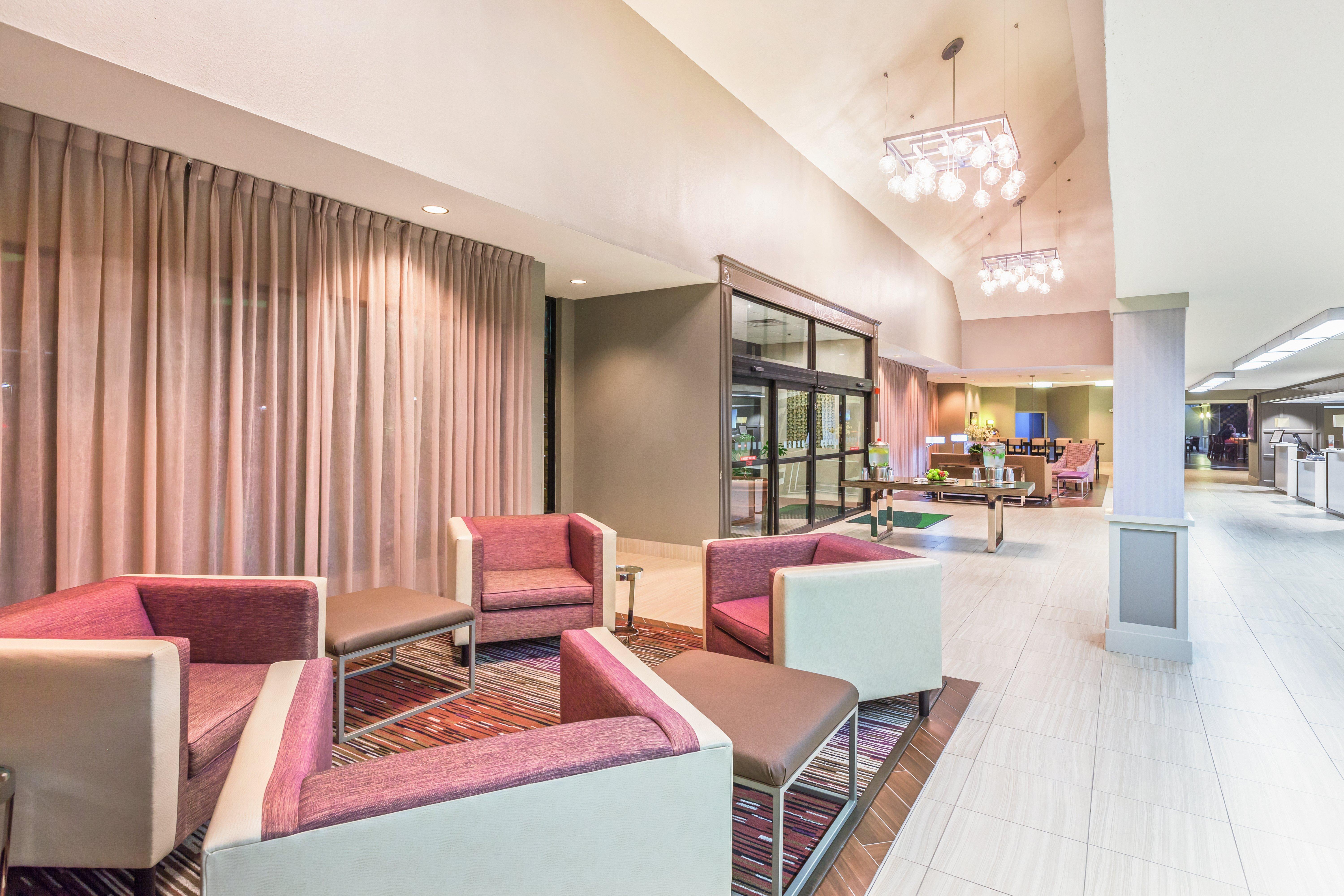 Holiday Inn Tyler - Conference Center By Ihg Esterno foto
